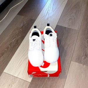 Womens Nike Roshe One